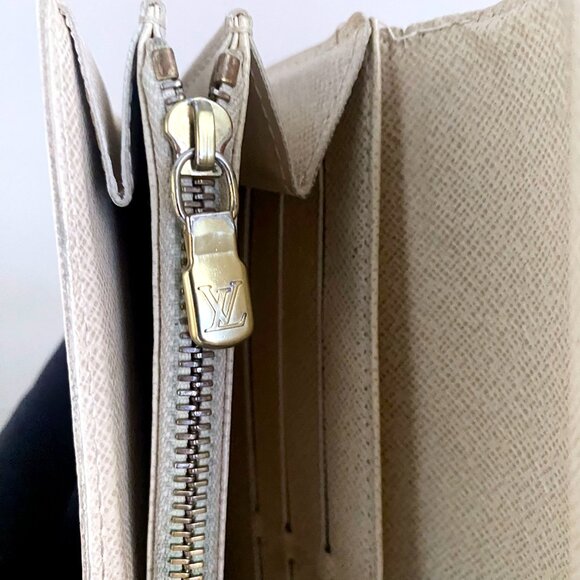 Louis Vuitton Damier Azur Sarah Wallet CA1049 - Picture 10 of 14